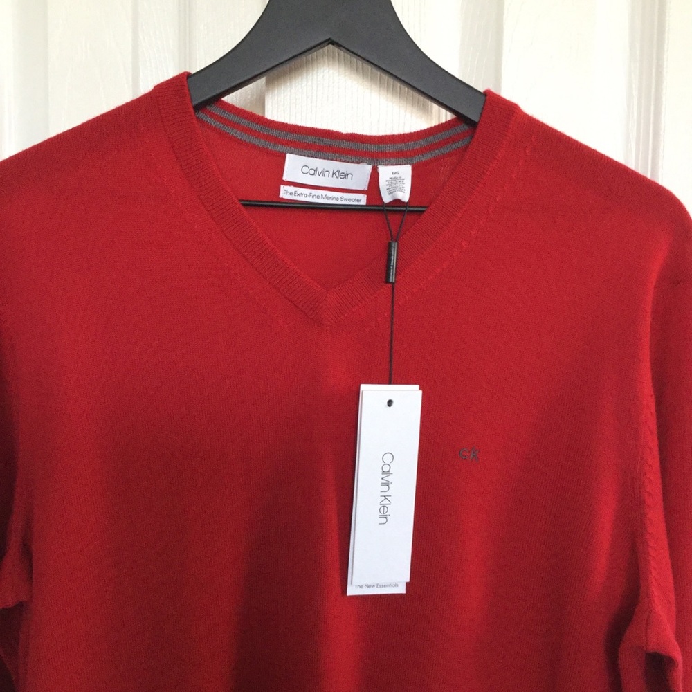 Calvin Klein Extra Fine Marino Wool V Neck Sweater - Picture 4 of 5